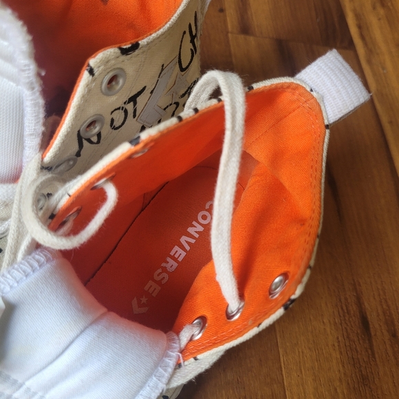 Converse - Picture 9 of 11